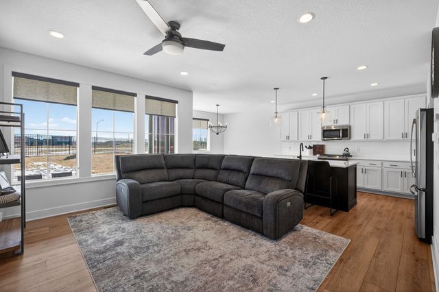 9114 S 91st Court, West Des Moines, IA 50266