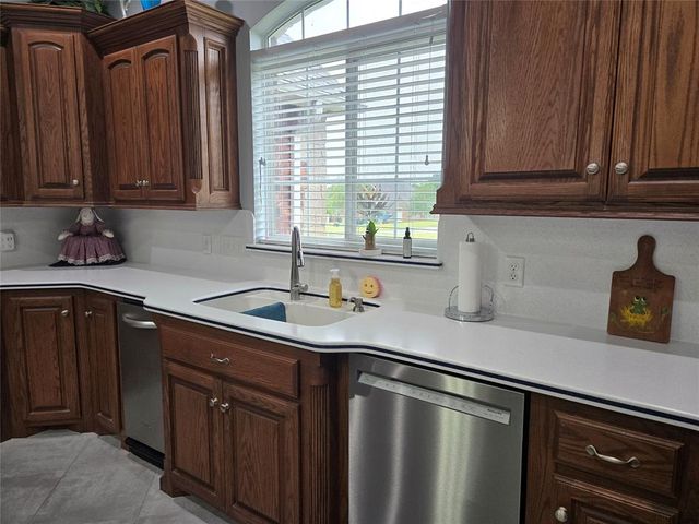 16406 Sandstone Circle, Choctaw, OK 73020