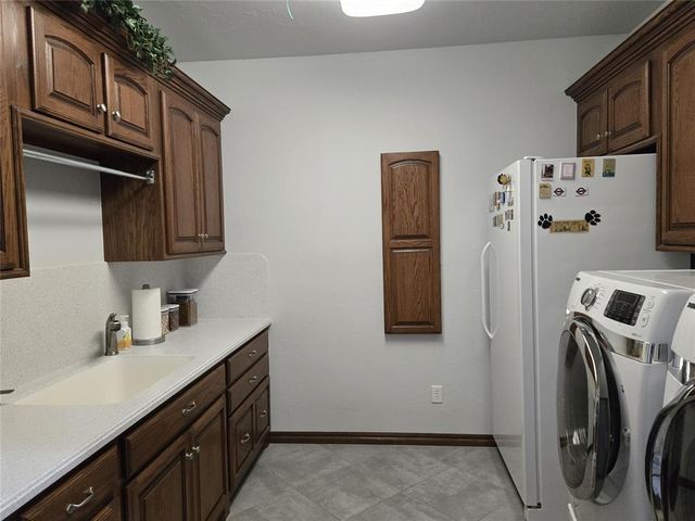 16406 Sandstone Circle, Choctaw, OK 73020