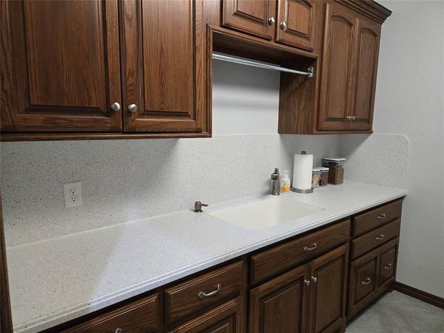 16406 Sandstone Circle, Choctaw, OK 73020