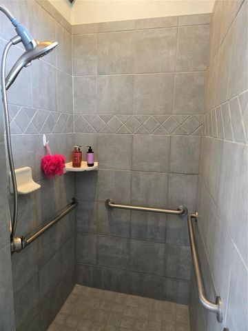 16406 Sandstone Circle, Choctaw, OK 73020