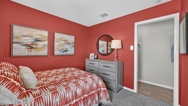 537 STERLING THICKET Lane, Denton, TX 76259