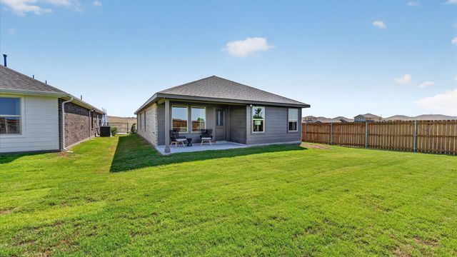 537 STERLING THICKET Lane, Denton, TX 76259