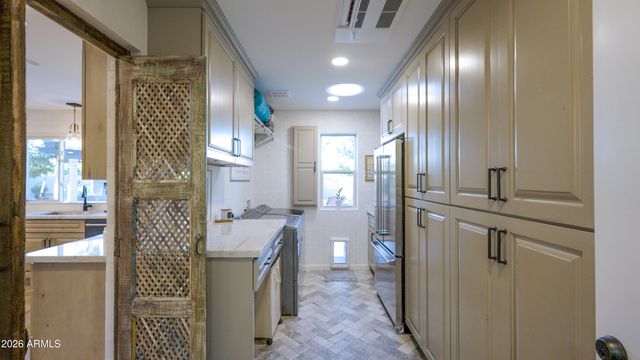 8620 E SAN MARCOS Drive, Scottsdale, AZ 85258