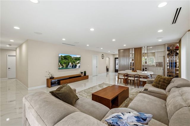 10101 Lanark Street, Sun Valley, CA 91352