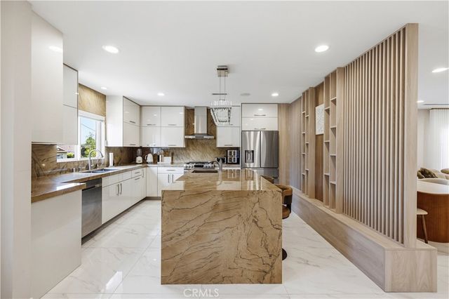 10101 Lanark Street, Sun Valley, CA 91352