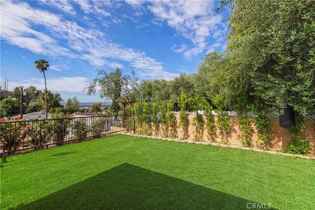 10101 Lanark Street, Sun Valley, CA 91352