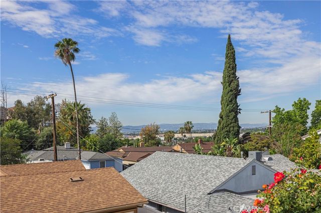 10101 Lanark Street, Sun Valley, CA 91352