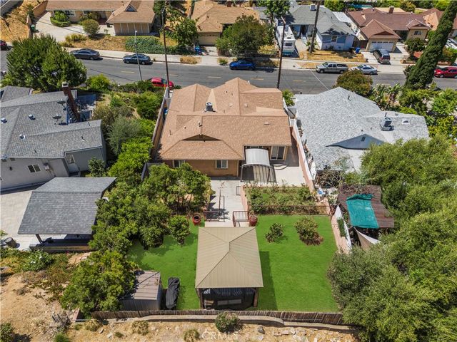 10101 Lanark Street, Sun Valley, CA 91352