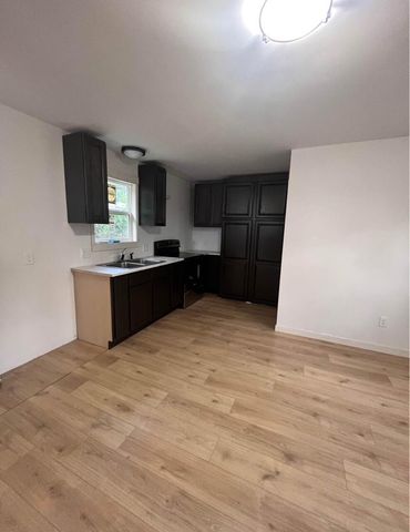 506 Hill Avenue, Ava, MO 65608