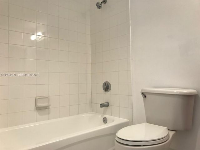 115 SW 11 ST 802, Miami, FL 33130