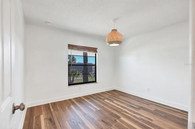 6343 MANATEE AVENUE W, Bradenton, FL 34209