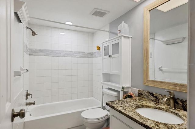 6343 MANATEE AVENUE W, Bradenton, FL 34209