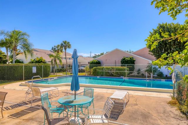 6343 MANATEE AVENUE W, Bradenton, FL 34209