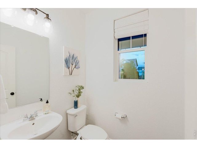 2225 Lombardy St, Longmont, CO 80503