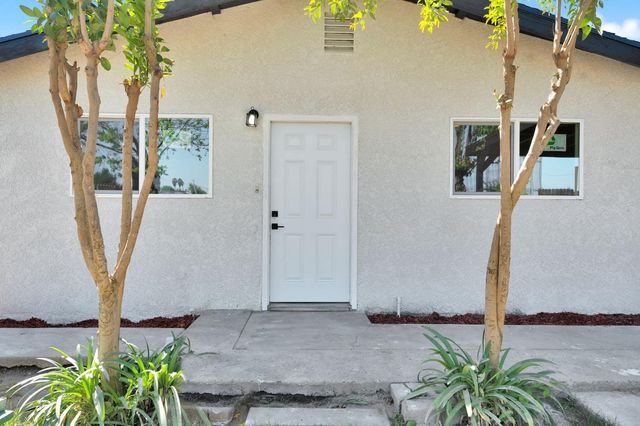 12559 W E, Biola, CA 93606