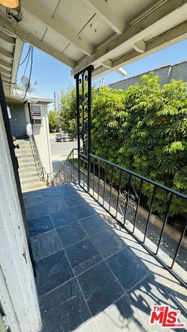 383 Redondo Avenue D, Long Beach, CA 90814