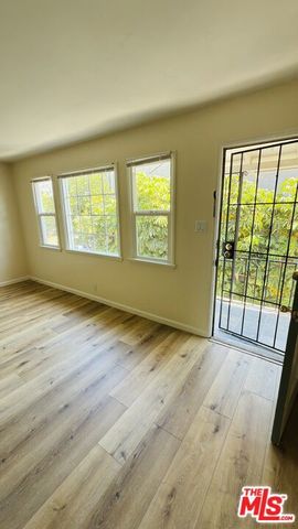 383 Redondo Avenue D, Long Beach, CA 90814