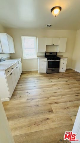 383 Redondo Avenue D, Long Beach, CA 90814