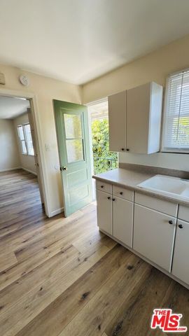 383 Redondo Avenue D, Long Beach, CA 90814