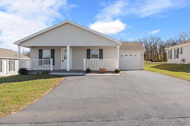 22 BURKE DRIVE, Shippensburg, PA 17257