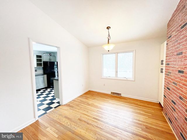 450 LINDEN AVE, Doylestown, PA 18901