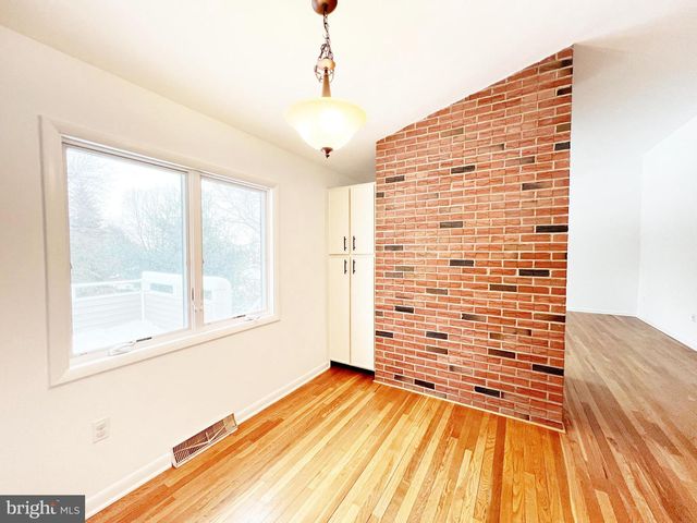 450 LINDEN AVE, Doylestown, PA 18901