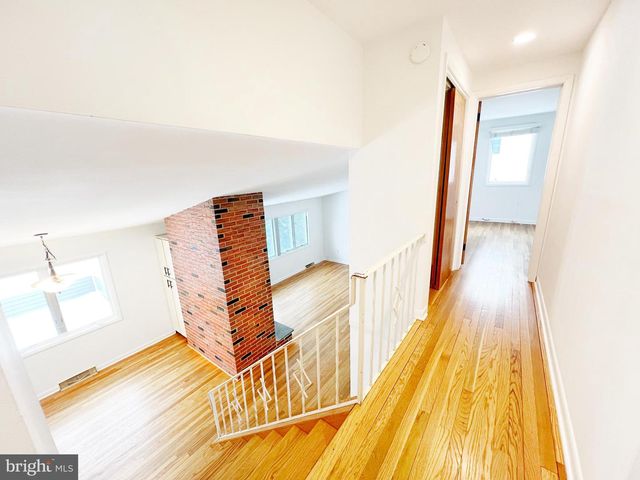 450 LINDEN AVE, Doylestown, PA 18901