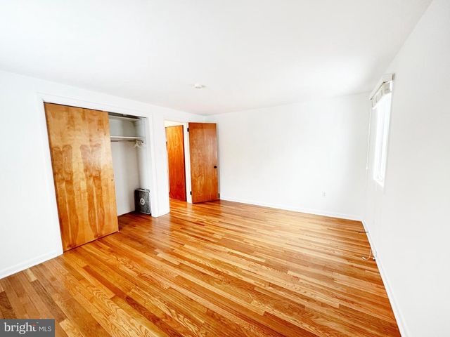 450 LINDEN AVE, Doylestown, PA 18901