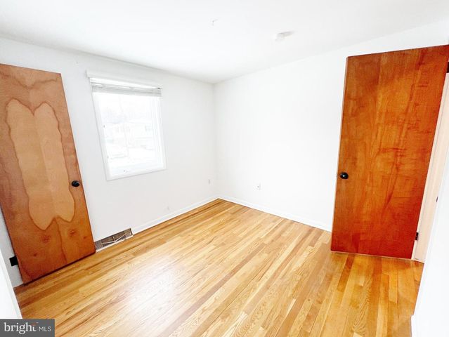 450 LINDEN AVE, Doylestown, PA 18901