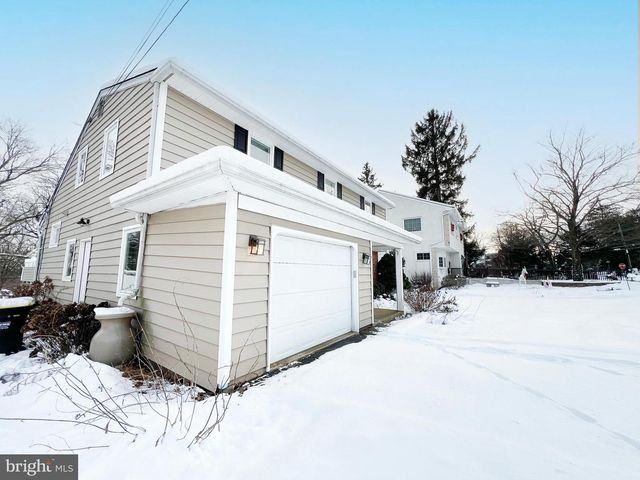 450 LINDEN AVE, Doylestown, PA 18901