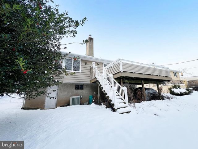 450 LINDEN AVE, Doylestown, PA 18901