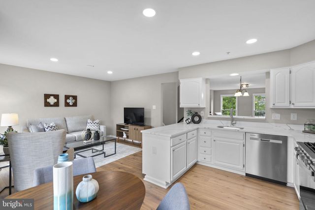 8101 CHELABERRY CT, Gaithersburg, MD 20879