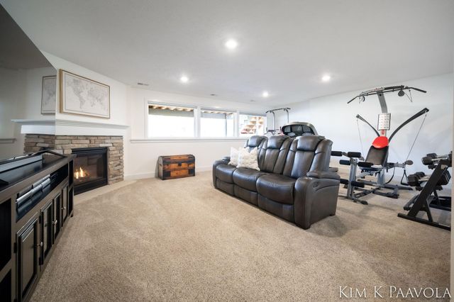 7757 Black Cherry Way SE 75, Caledonia, MI 49316