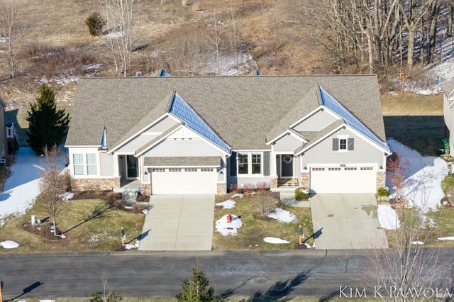 7757 Black Cherry Way SE 75, Caledonia, MI 49316