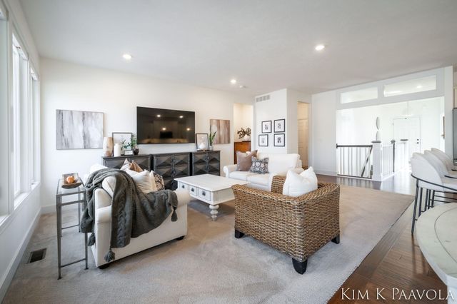 7757 Black Cherry Way SE 75, Caledonia, MI 49316