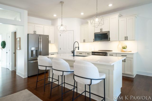 7757 Black Cherry Way SE 75, Caledonia, MI 49316