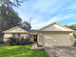 2914 Old Fort Road, Sugar Land, TX 77479