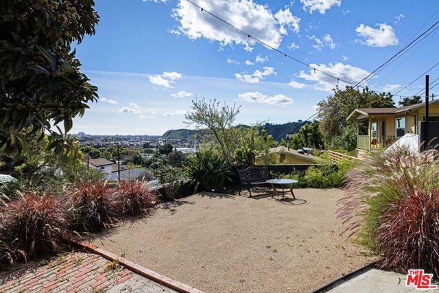 3015 Future Place, Los Angeles, CA 90065