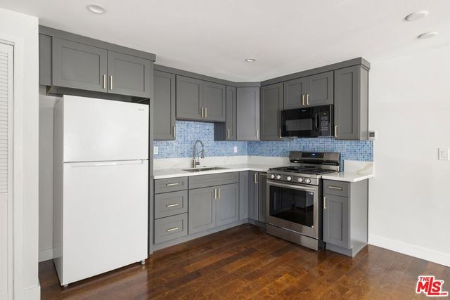 3015 Future Place, Los Angeles, CA 90065