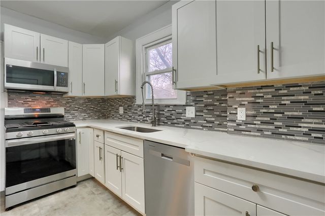 542 N Fairmount St, Garfield, PA 15206