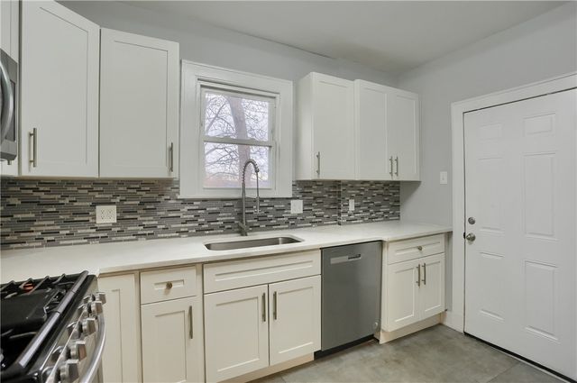 542 N Fairmount St, Garfield, PA 15206