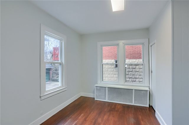 542 N Fairmount St, Garfield, PA 15206