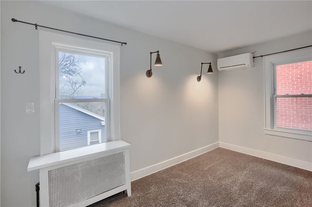 542 N Fairmount St, Garfield, PA 15206