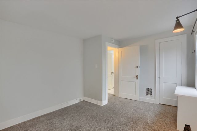 542 N Fairmount St, Garfield, PA 15206