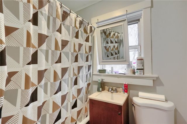 542 N Fairmount St, Garfield, PA 15206