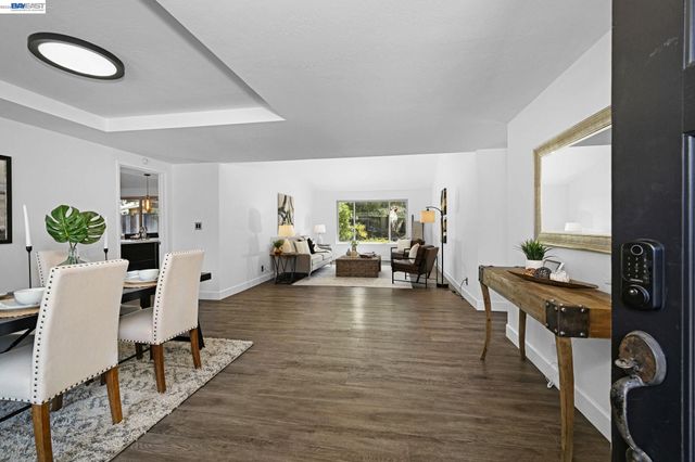 491 Santander Dr, San Ramon, CA 94583