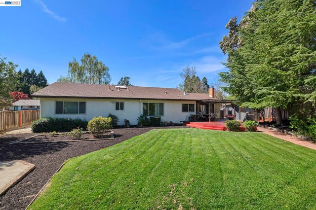 491 Santander Dr, San Ramon, CA 94583