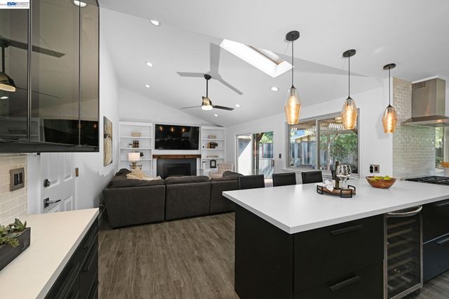 491 Santander Dr, San Ramon, CA 94583