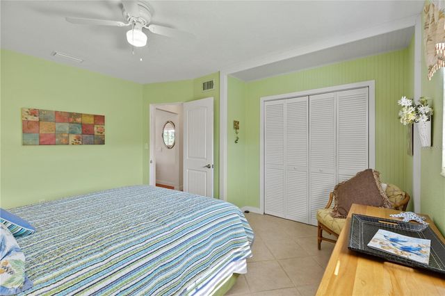 7860 HOLIDAY DRIVE, Sarasota, FL 34231